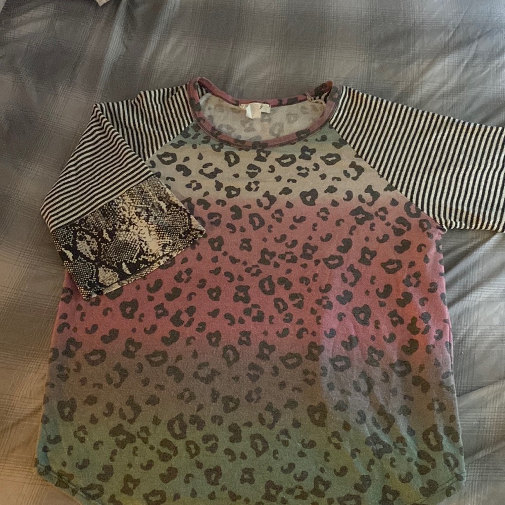 Soft 3/4 sleeve Shirt